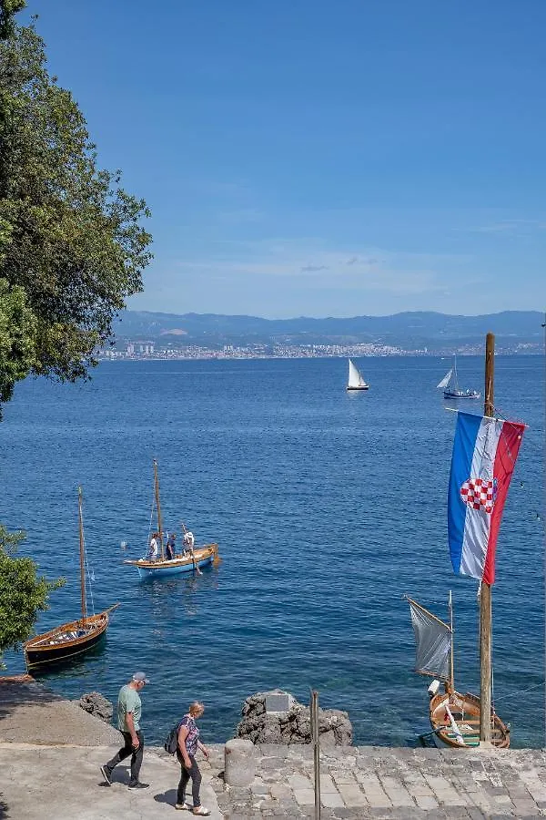 Apartment Lovran Old Town Apartment, 50M From Sea Croatia