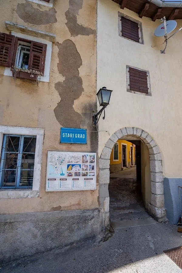 Lovran Old Town Apartment, 50M From Sea 0*,