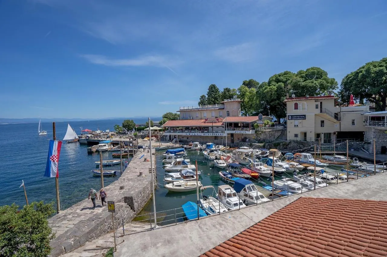 Lovran Old Town Apartment, 50M From Sea 0*,